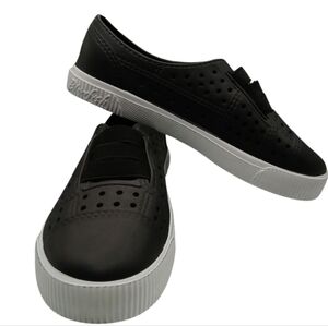 Blowfish Malibu Ruby Rubber Shoes, Sz 9, Black